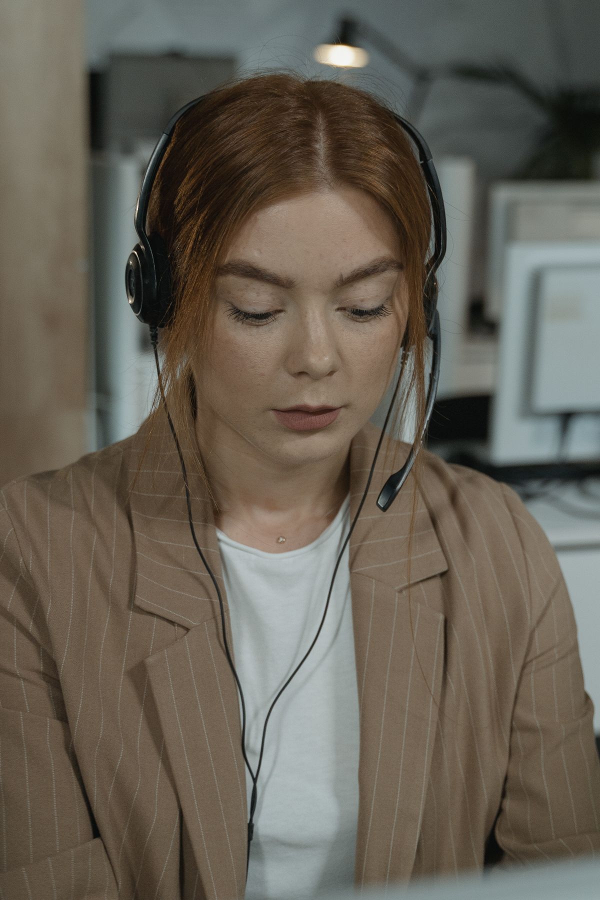 Ring AI-telefoniste met headset